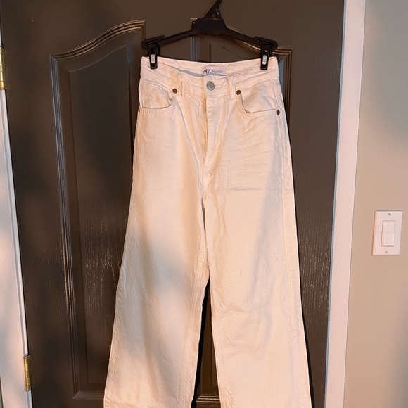 Zara Wide Leg Jean - Picture 1 of 4